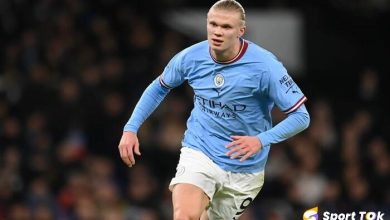 Erling Haaland là tiền đạo của Manchester City