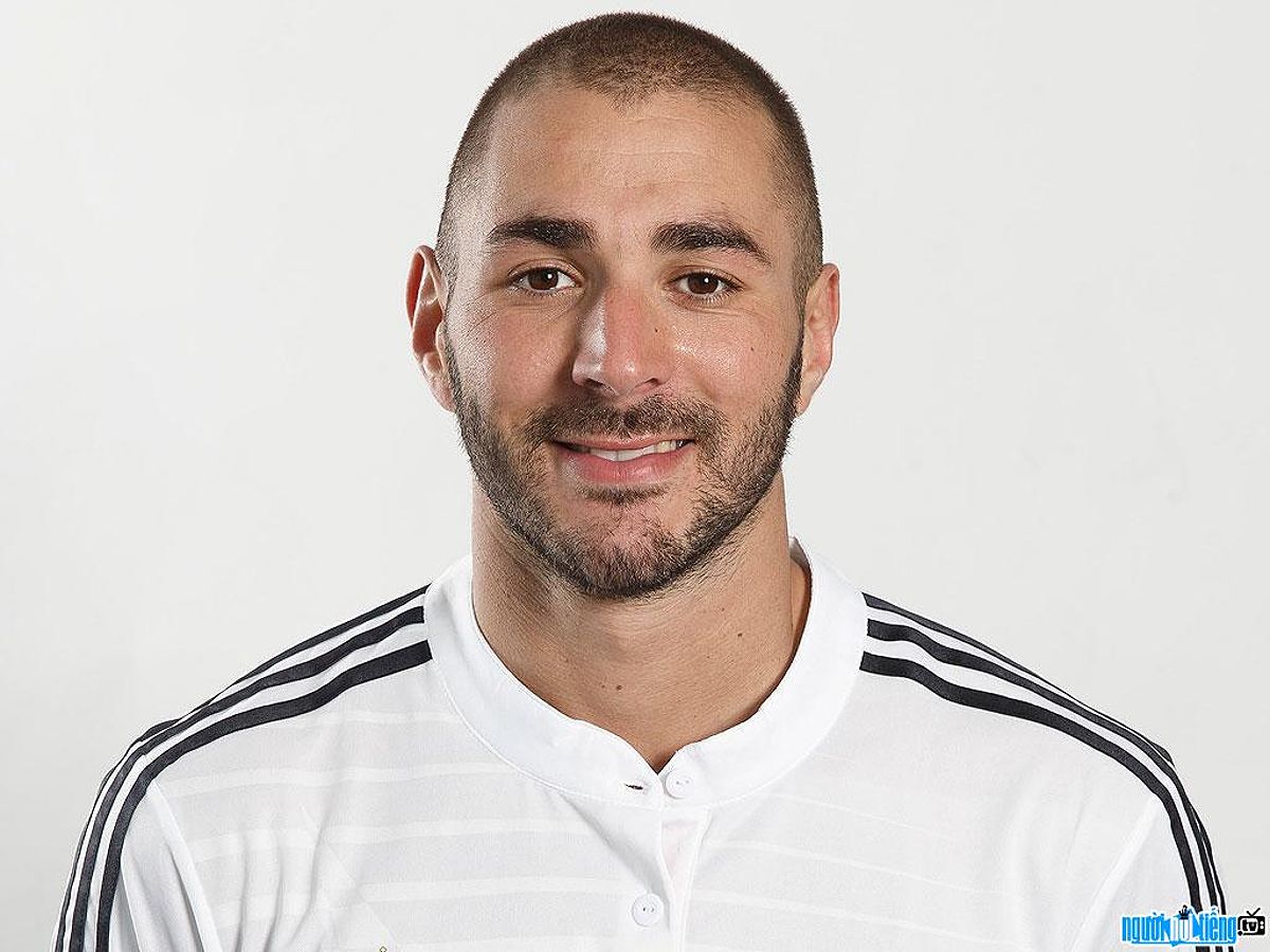 Chân dung Cầu thủ bóng đá Karim Benzema