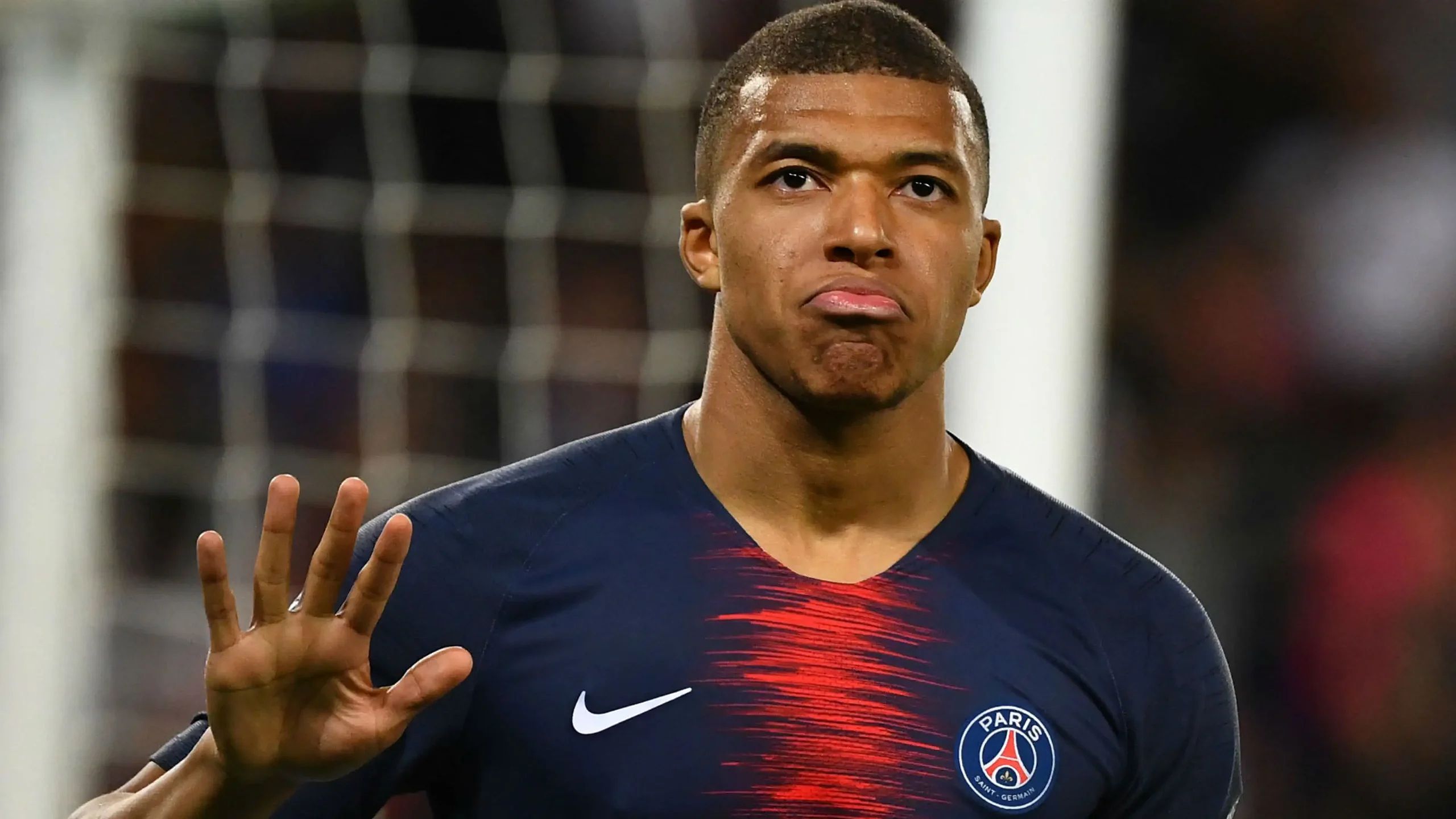 Kylian Mbappé: Tiểu sử, đời tư, sự nghiệp và những bí mật gây sốc 1