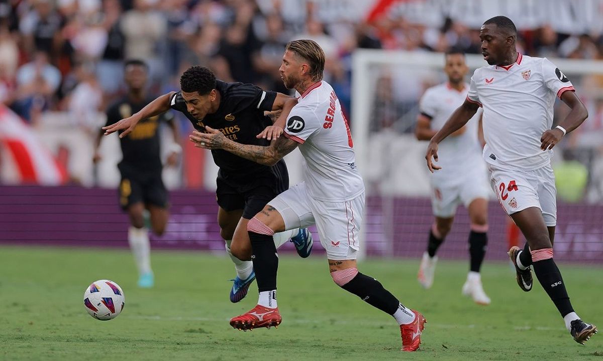 Ramos giúp Sevilla cầm hòa Real